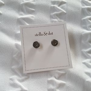 Stella & Dot Relic Studs